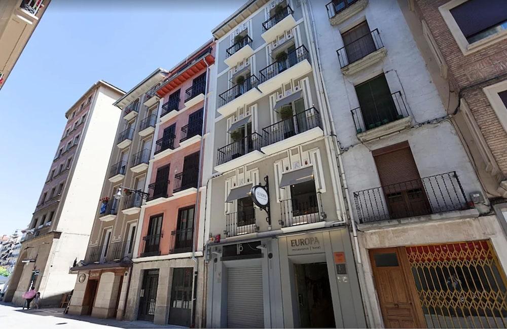 Habitus Hotel Europa Пампона Екстериор снимка