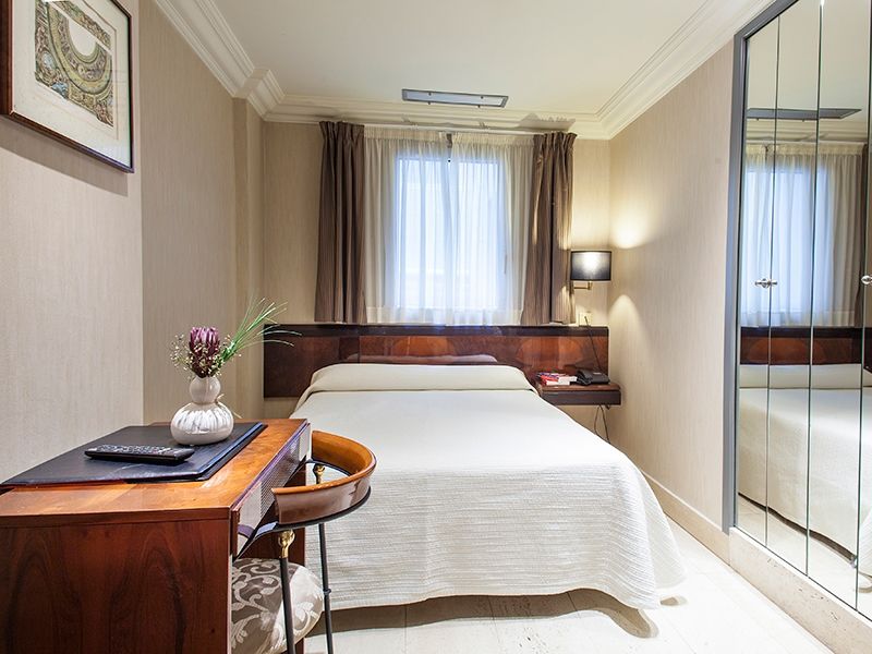 Habitus Hotel Europa Пампона Ресторант снимка